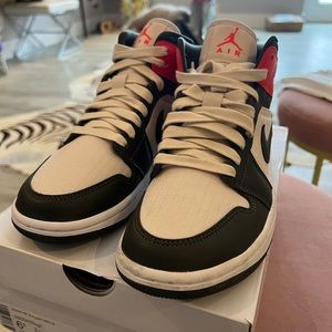 100 percent authentic Jordan 1 Mid